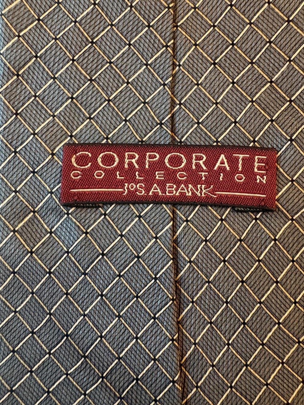 Jos. A. Bank Corporate Collection Silk Tie Gray Diamond Grid Geometric